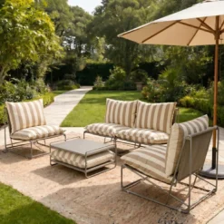 Andria salon de jardin 4 places à rayures taupe et beige avec table basse