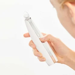 Appareil de soin du visage 3-en-1: anti points noirs, anti rides et exfoliant