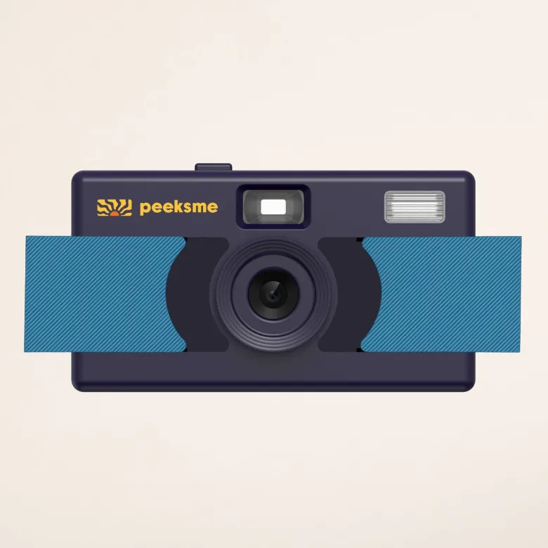 Appareil photo peeksme bleu + 1 paire de clips rose + 1 lanière bleue