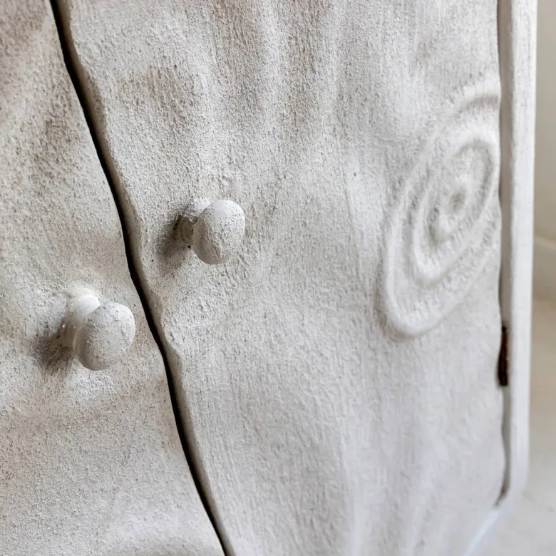 Armoire bois effet béton blanc