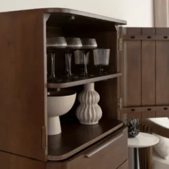 Armoire en bois de manguier foncé aléna