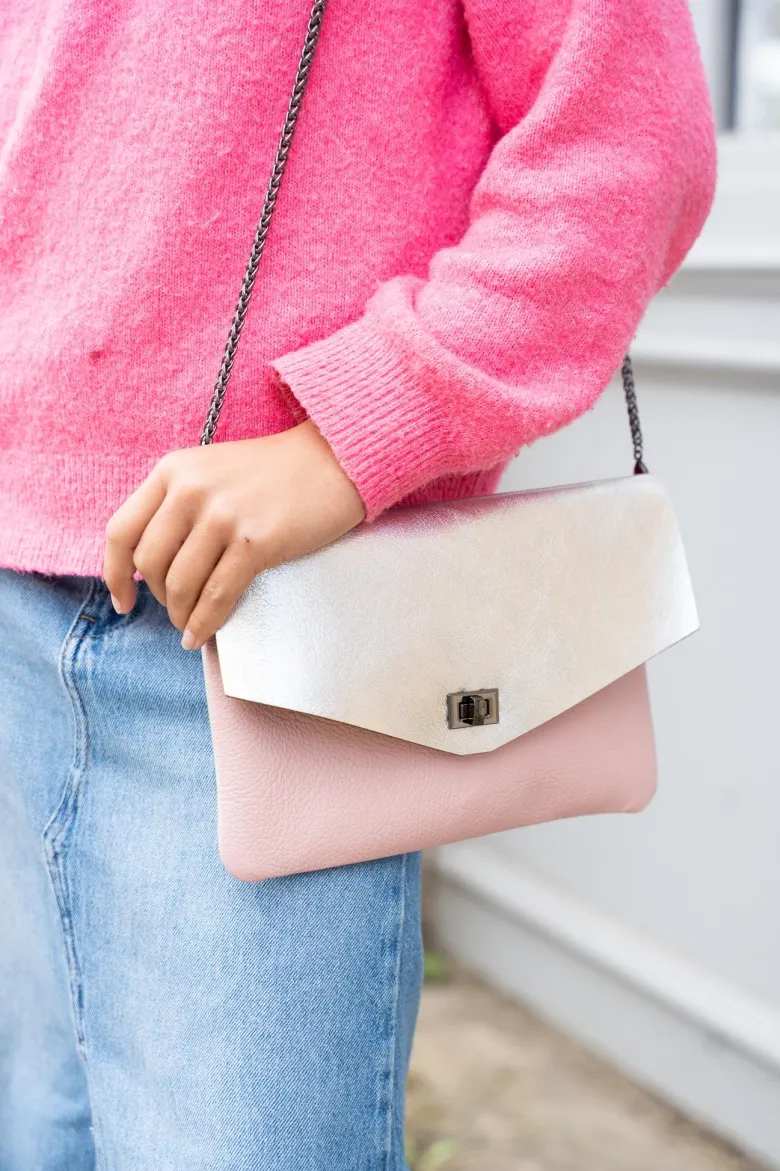 Atelier - pochette en cuir - paris