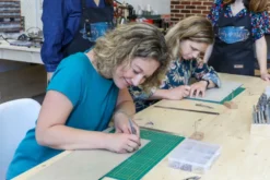 Atelier - pochette en cuir - paris