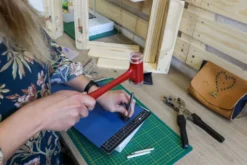 Atelier - pochette en cuir - paris