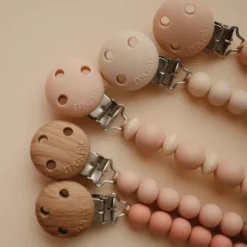 Attache sucette eva pale taupe
