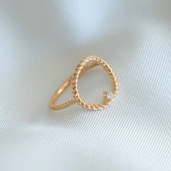 Bague cercle or zirconium solitaire