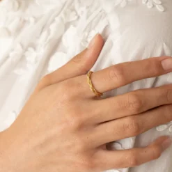 Bague réglable dorée tressée et torsadée