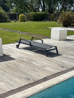 Bain de soleil en aluminium et toile plastifiée - gris anthracite