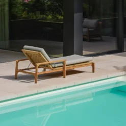Bain de soleil en teck avec coussins