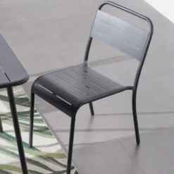 Bergame lot de 4 chaises en acier gris foncé