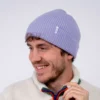 Bonnet en laine d'agneau lilas