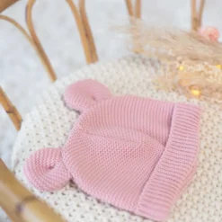 Bonnet en maille avec des petites oreill