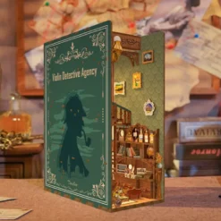 Book nook - sherlock holmes