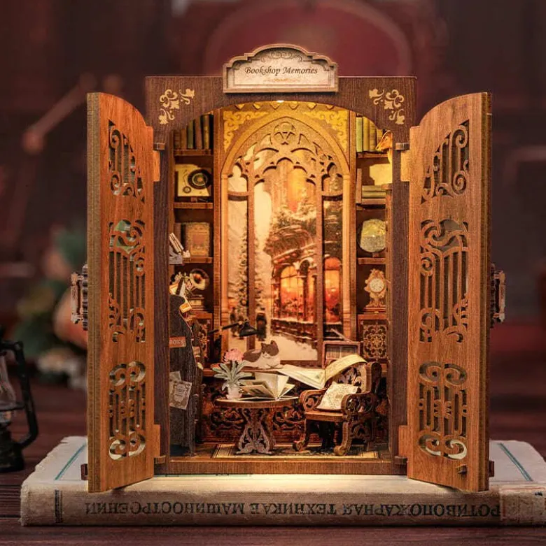 Bookshop memories - maquette booknook serre-livre