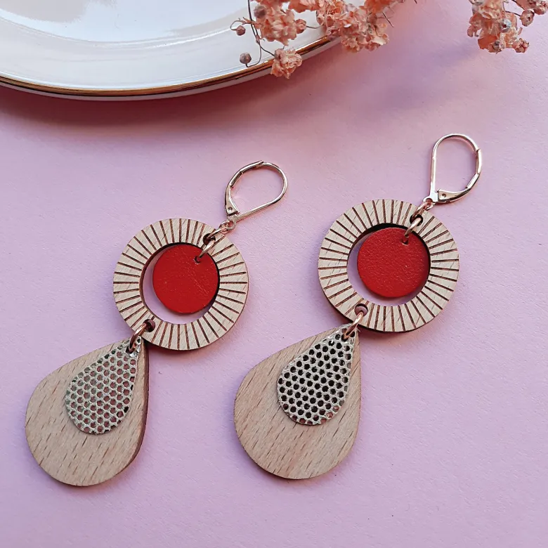 Boucles longues ethnique rouge