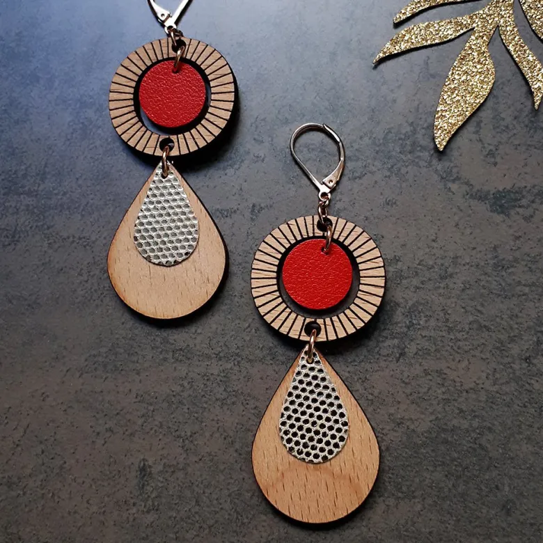 Boucles longues ethnique rouge