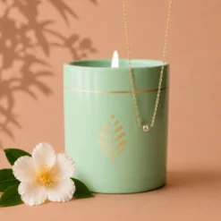 Bougie-bijou avec collier cristal solitaire - cadeau