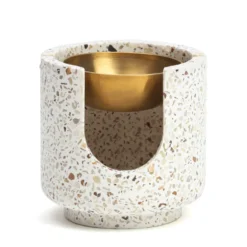 Brûleur d'encens et plantes naturelles