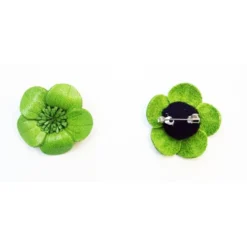 Broche cuir fleur