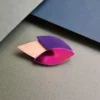Broche en bois tulipe fuchsia