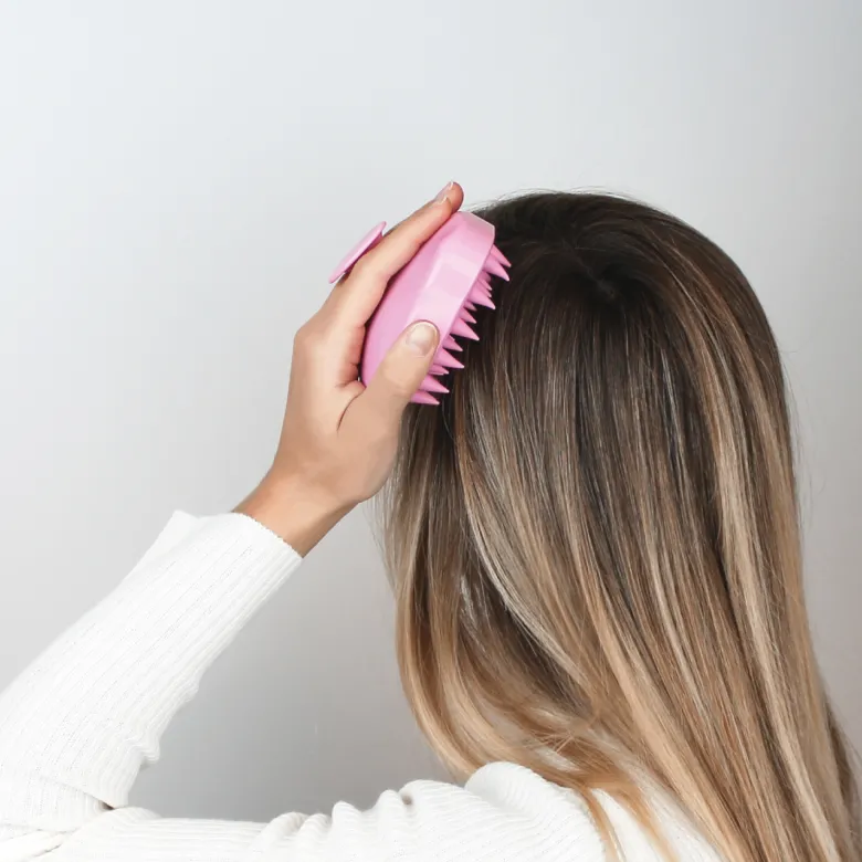 Brosse de massage pour cuir chevelu
