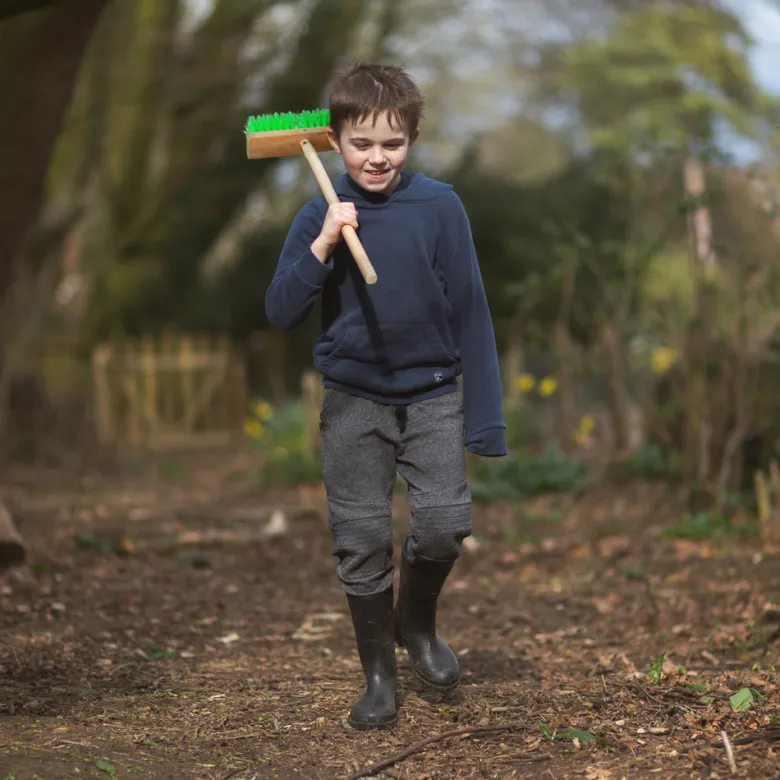 Brosse à long manche pour enfants