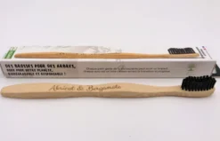 Brosses à dent - adulte noir