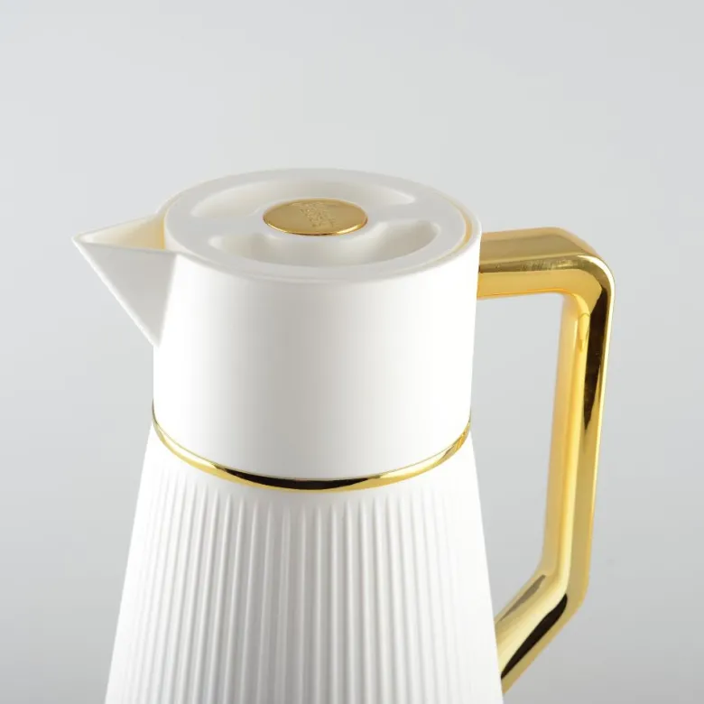 Cafetière blanche avec anse dorée 1l