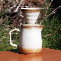 Cafetière filtre manuelle v60 crème