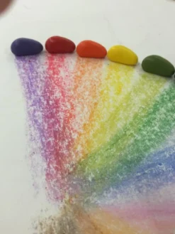 8 cailloux crayons sachet ecru crayon ro