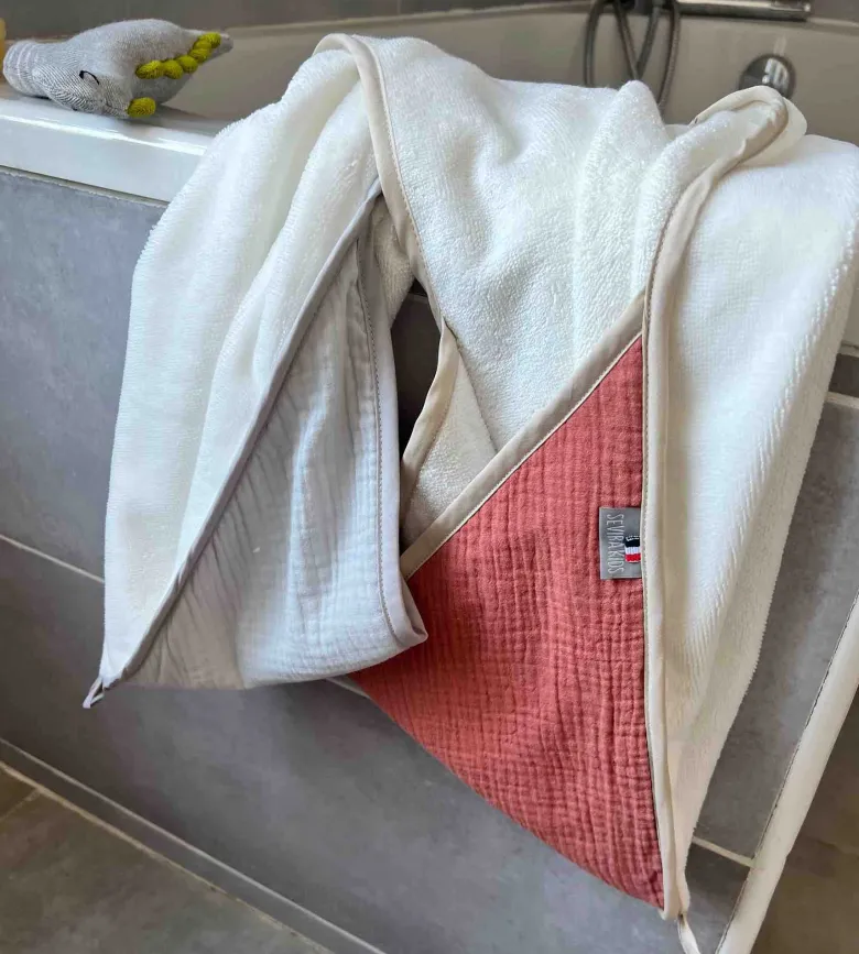 Cape de bain en gaze de coton jeanne
