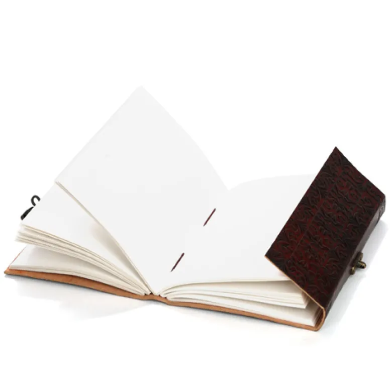Carnet cuir avec loquet Rose des Vents