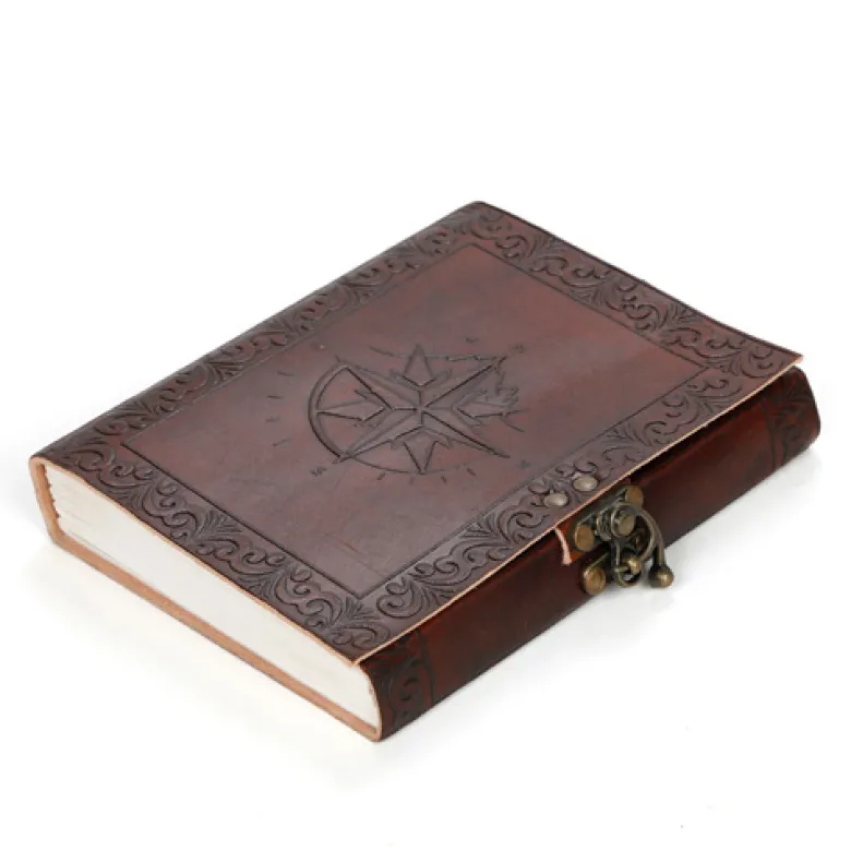 Carnet cuir avec loquet Rose des Vents
