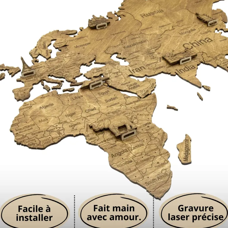 Carte du monde en bois 2d foncée l