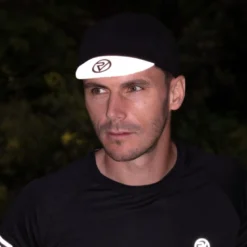 Casquette avec visière réfléchissante