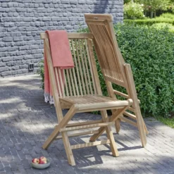 Chaise de jardin en bois de teck