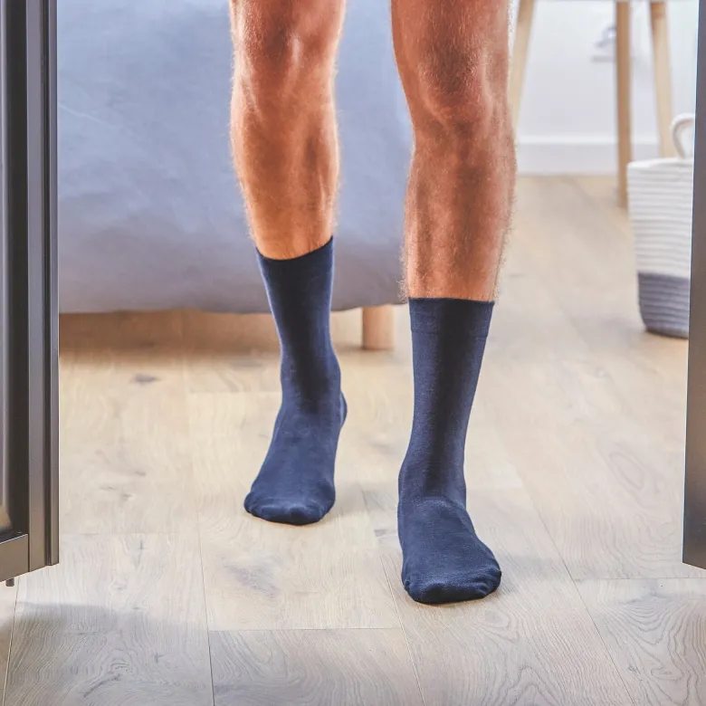 Chaussettes unies bleu marine