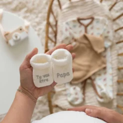 Chaussons naissance pour annoncer la gro