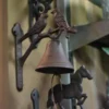 Cloche de jardin de porte ancienne oiseaux fonte marron 19x18cm