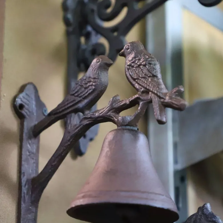 Cloche de jardin de porte ancienne oiseaux fonte marron 19x18cm