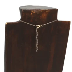 Collier breloques Soleil artisanal en acier inoxydable doré et perles de verre