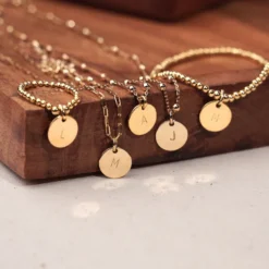 Collier long médaille