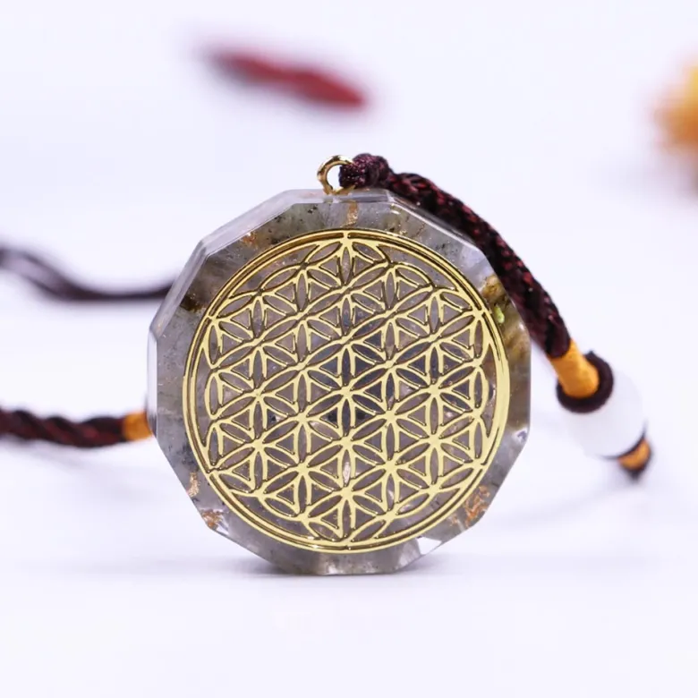 Collier orgonite yoga fleur de vie