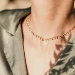 Collier ras de cou pampilles or