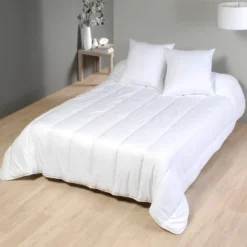 Couette blanche chaude anti-moustiques a