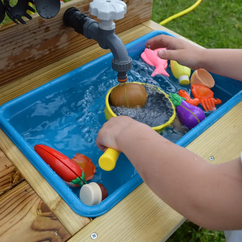 Cuisine de jardin en bois pour enfant