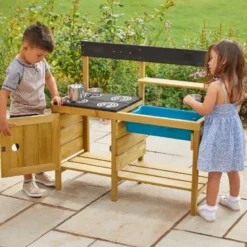 Cuisine d'extérieur pour enfant