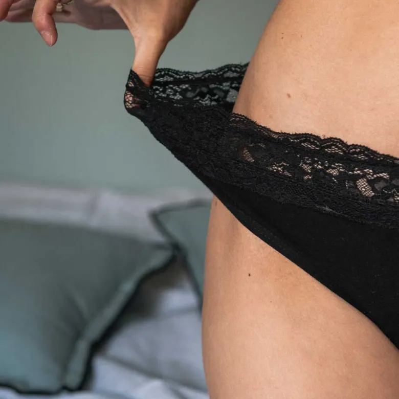 Culotte menstruelle dentelle bio s noir