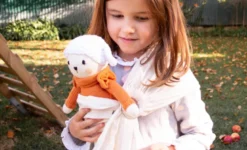 Doudou fait main mouton caramel