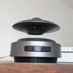 Enceinte en auto-lévitation ufosound